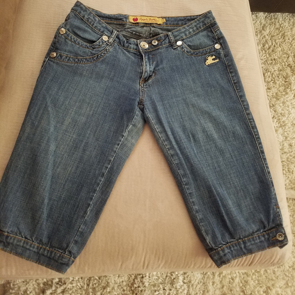 Apple Bottoms women shorts size 11/12